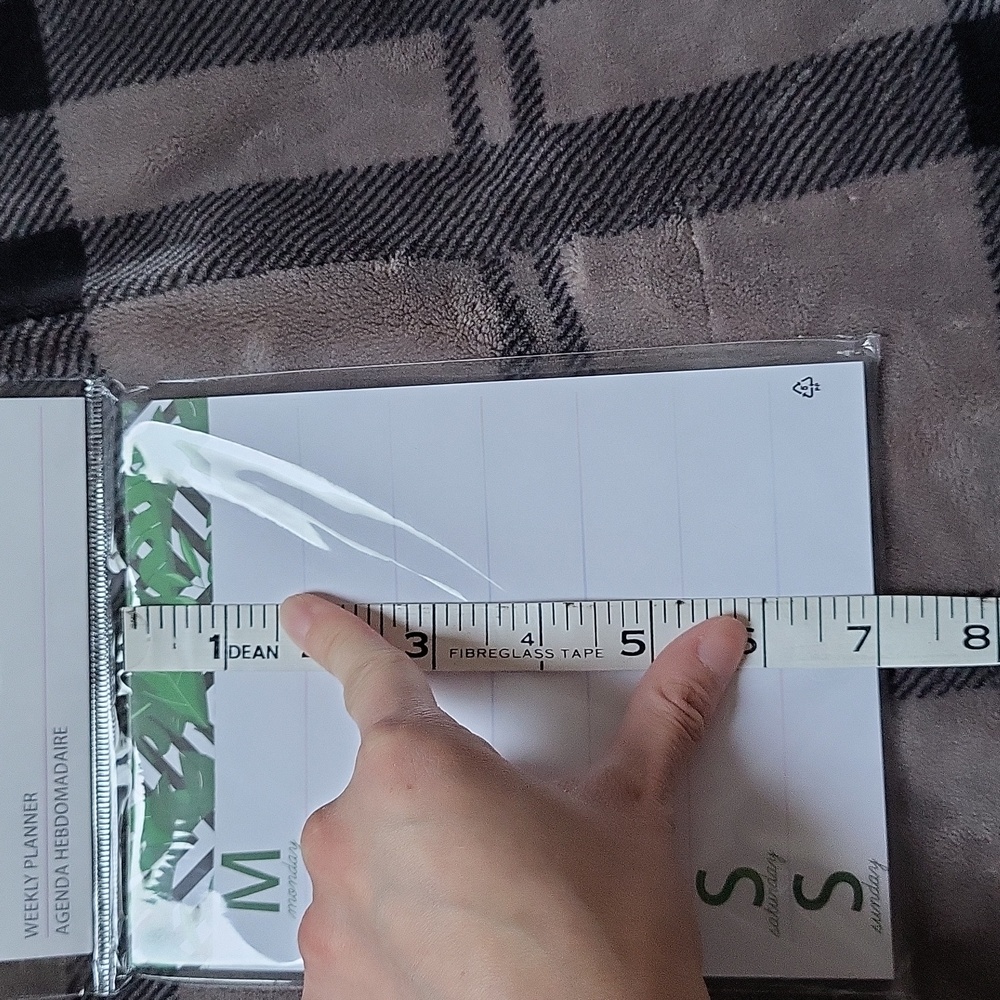 Weekly Planner, New With Tags - Picture 4 of 5